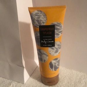 Bath & Body Works Grapefruit Splash Ultra Shea Body Cream. 8 oz. New never used